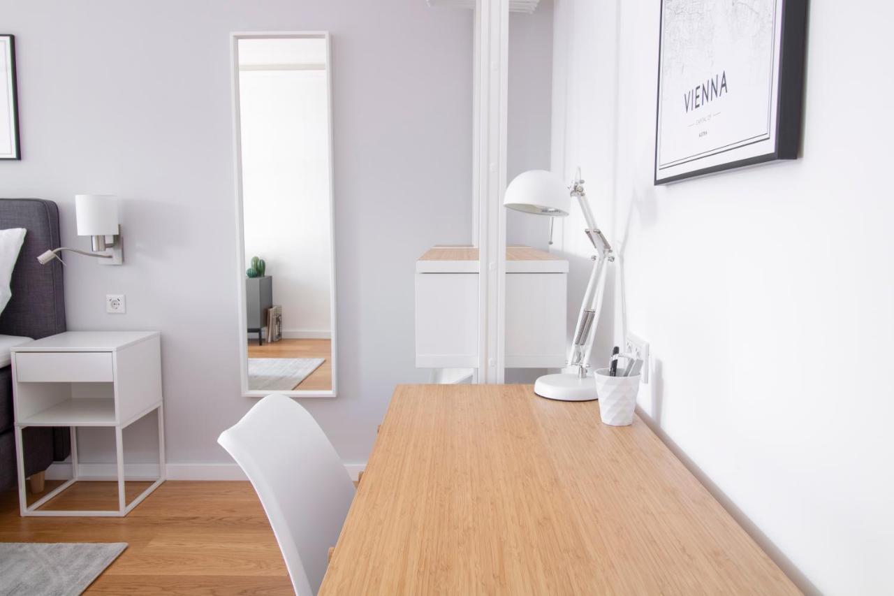 Boutique Sky City Apt. With Balcony / Top Spot Wien Exteriör bild